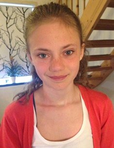 Elina, 9 år