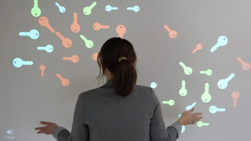 Klient træner visuel opmærksomhed ved en interaktiv lysvæg