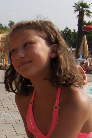Laura, 10 år