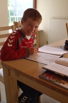 Simon, 8 år